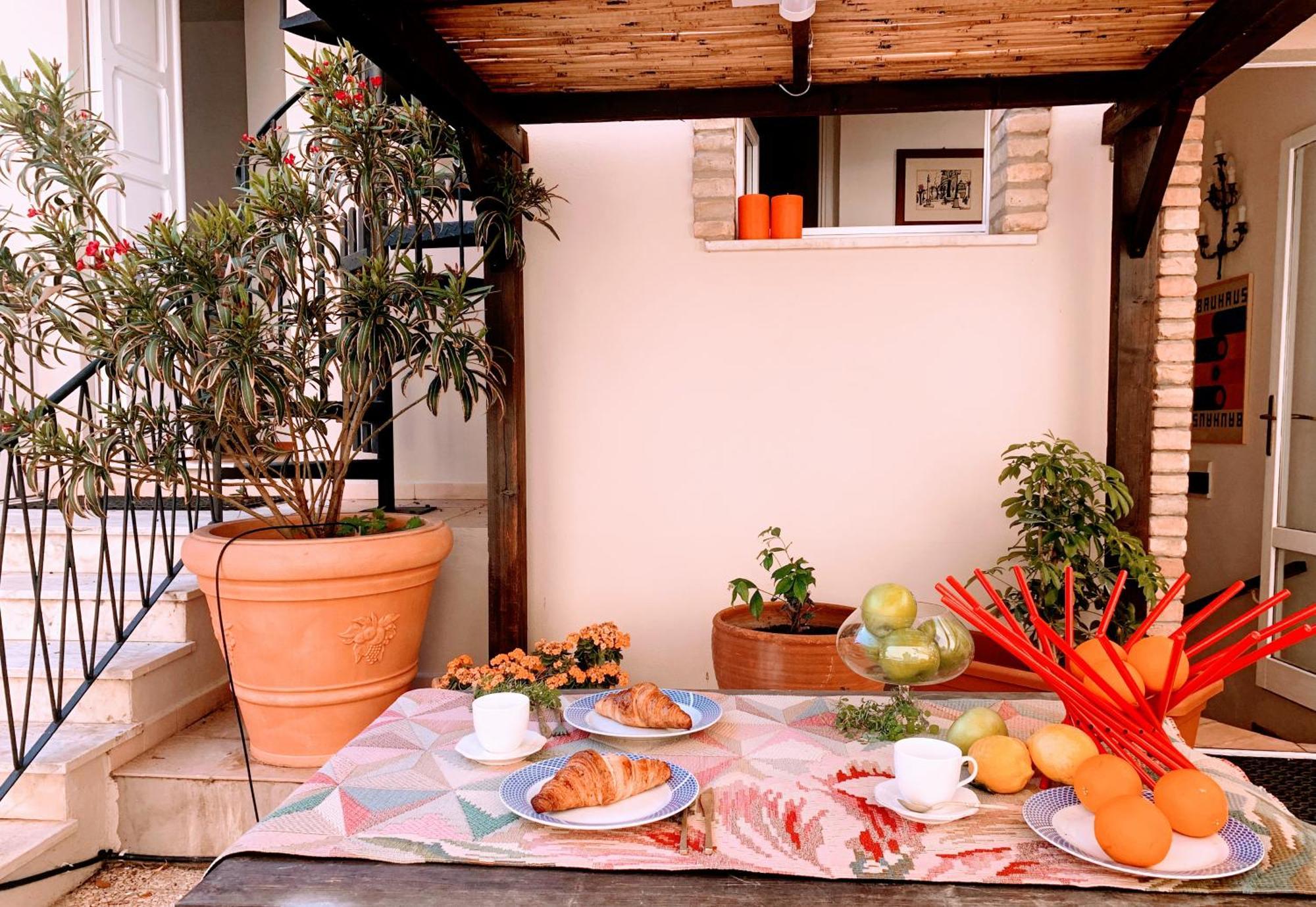Apartamento Oasi Urbana Con Terrazza E Vista Cagliari Exterior foto
